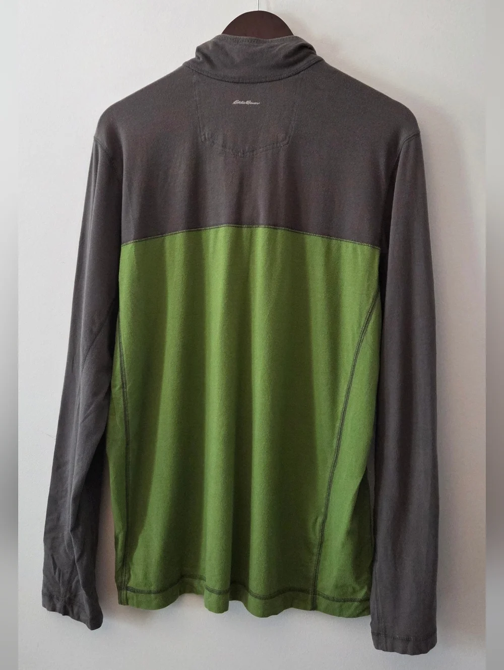 Eddie Bauer Half-Zip Travex Green and Grey Pullover Size M